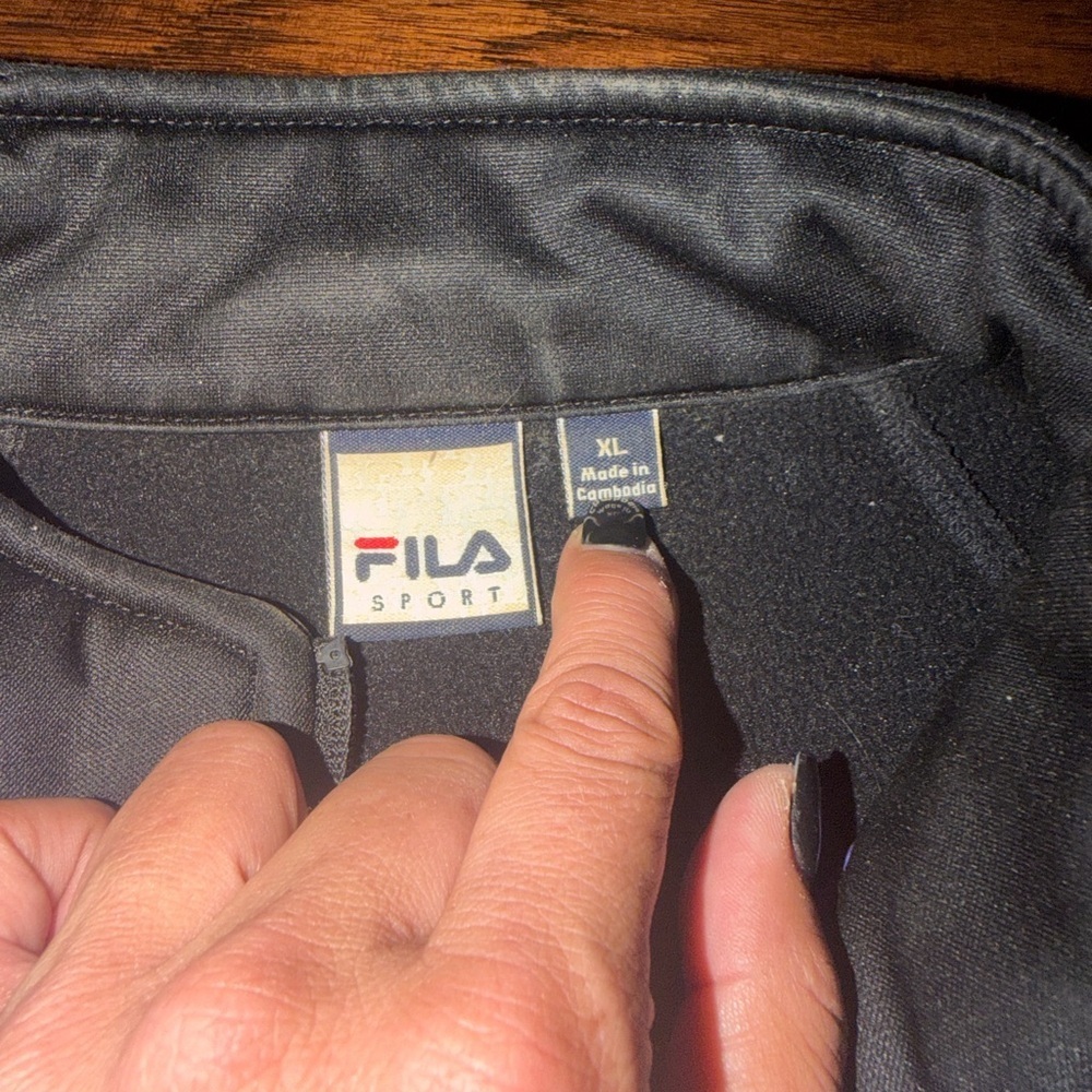 Fila Women's Purple and Black Puffer Jacket​​ - Picture 4 of 5